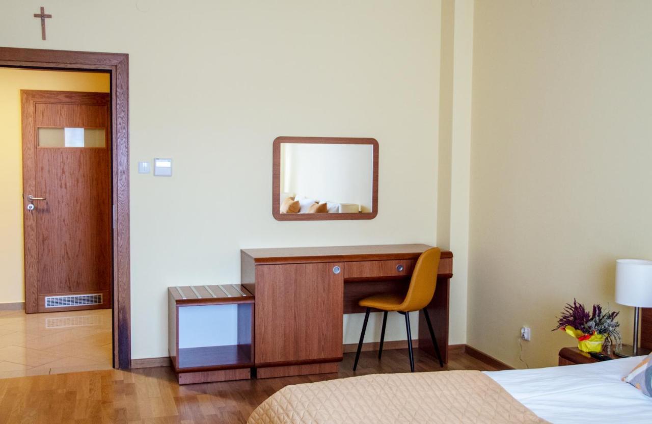 Centrum Okopowa 55 Varsovia Exterior foto